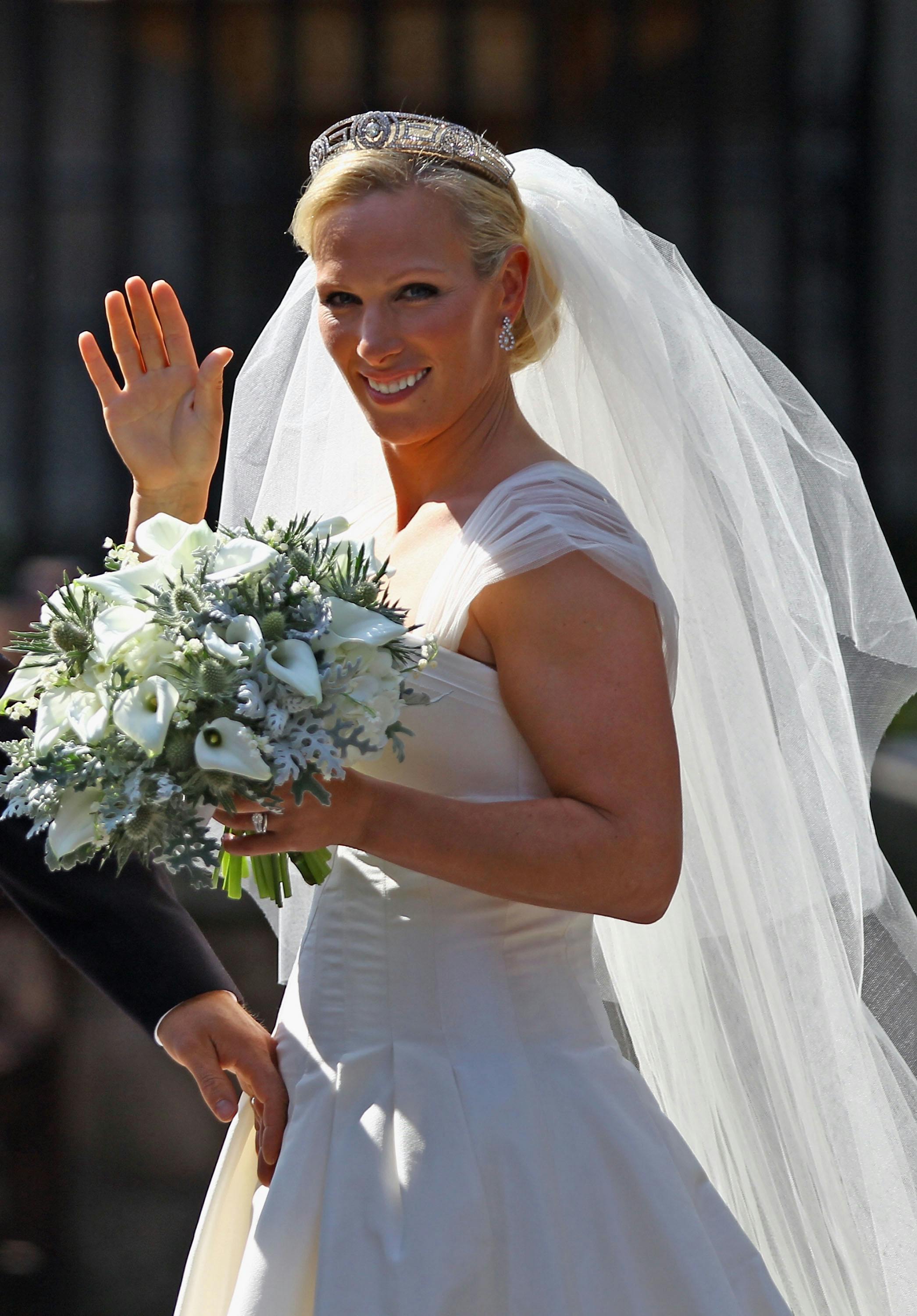 Zara tindall wedding on sale dress